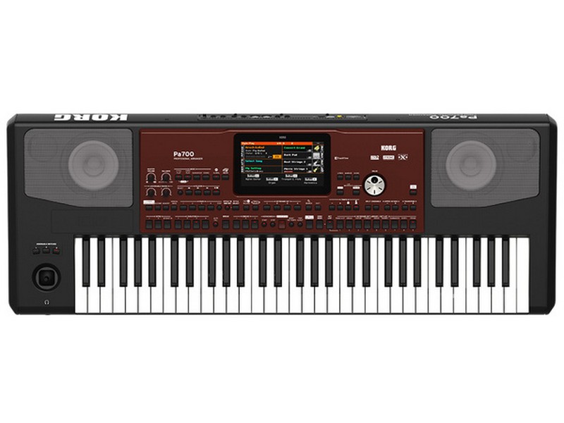 KORG PA 700